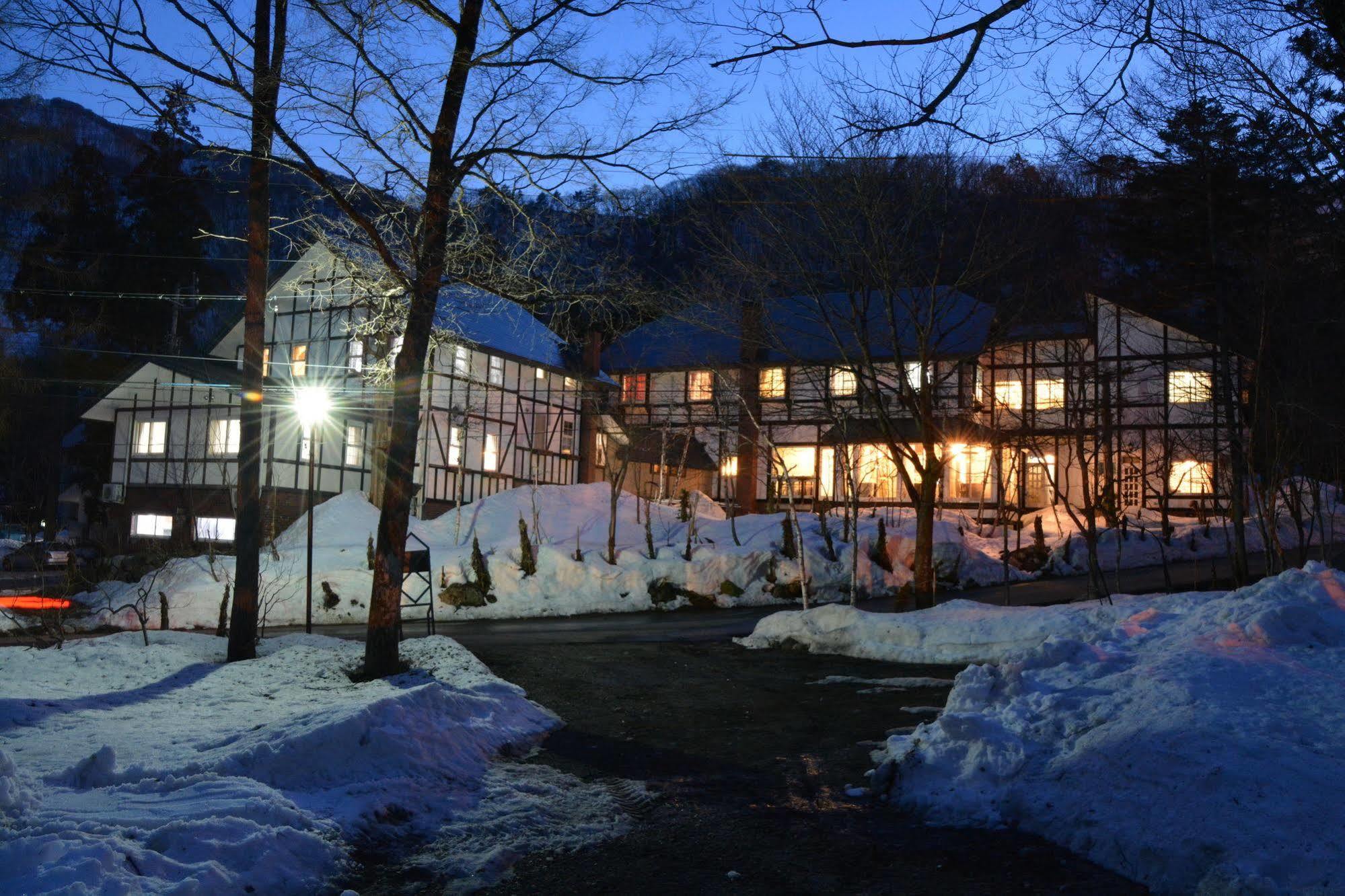 Hotel Sejour Mint Hakuba Buitenkant foto
